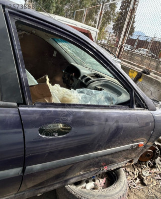 RENAULT LAGUNA 1 2.0 BENZİNLİ 1996-2000 SAĞ ÖN KAPI