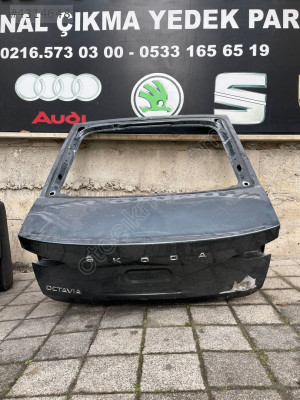 SKODA OCTAVİA BAGAJ KAPAĞI 2020-2023