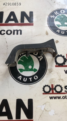 5Q0615131 Seat Leon 2015 arka dingil üstü tesisat yuvası
