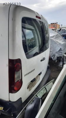 PEUGEOT PARTNER TEPEE BAGAJ KAPAĞI SOL