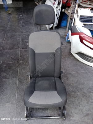 Renault Kango3 sağ ön koltuk Cargo 50€