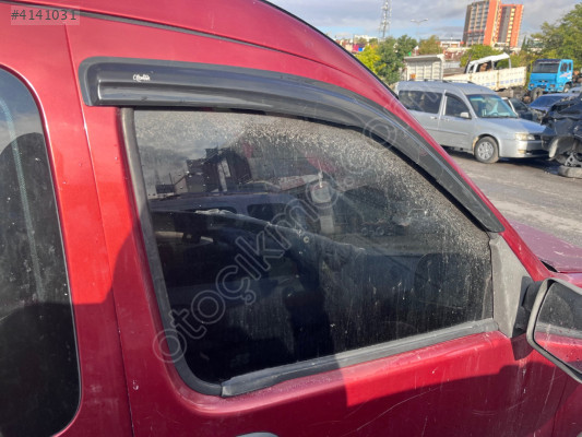 Renault Kango sağ ön kapı camı