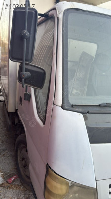 2008 Isuzu NKR sağ ön kapı