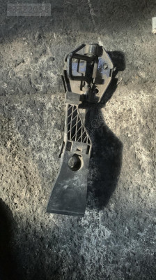 4G0823480 audi a6 motor kaputu kilidi
