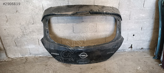 Opel Corsa D arka bagaj kapağı