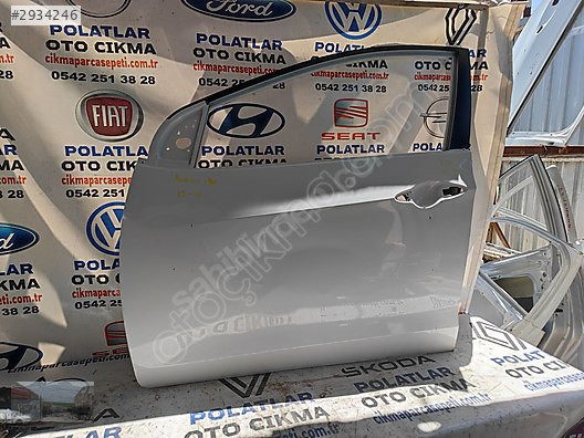 Hyundai i30 ön sol kapı Orjinal 2012-2016 göçük hasarlı beyaz