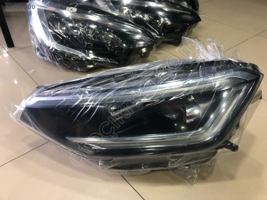 VOLKSWAGEN TAİGO MERCEKLİ SOL FAR 267941035C