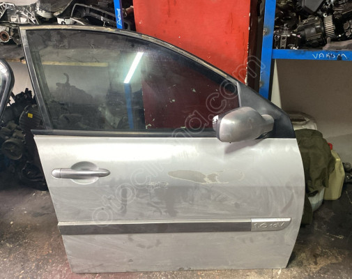 Megane 2 çıkma hatasız dolu sağ ön kapı