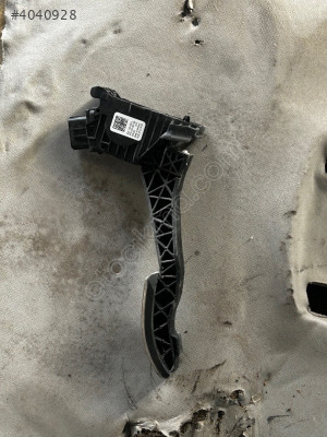 5Q1723503L KAROQ AUDİ Q2 Q3 TİGUAN T-ROC GAZ PEDALI 19>/25