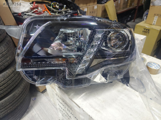 Citroen Berlingo sol ön far sıfır hatasız