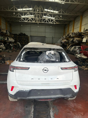 2023 Opel Mokka motor kaporta çıkma yedek parçaları satılık