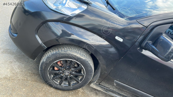 Fiat Fiorino sol ön Çamurluk