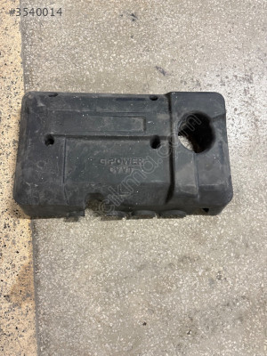 Emgrand motor kapağı