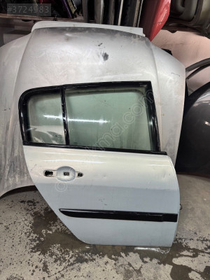 RENAULT MEGANE 2 SAĞ ARKA KAPI EYUPCAN OTO’DA
