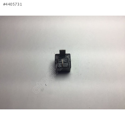 Renault Laguna Megane Kontrol Rölesi V23134-J52-X207 77.00.821864