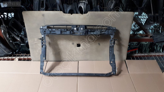 AUDİ A3  ÖN PANEL 8y0805588a ORJİNAL ÇIKMA