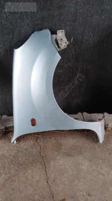 Renault Kango2 sağ ön çamurluk