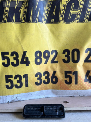 Mercedes W212 arka çamurluk havalandırması A2128300242