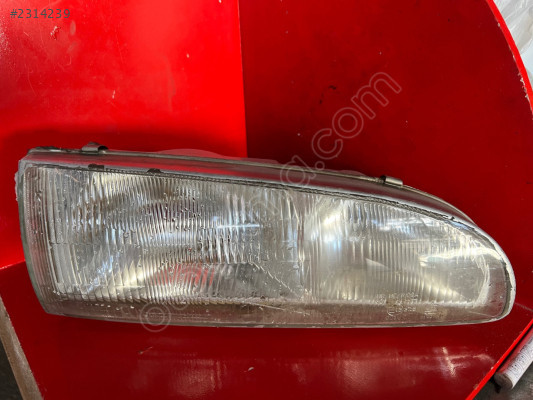 HYUNDAİ H100 2000 SAĞ ÖN FAR ÇIKMA PARÇA