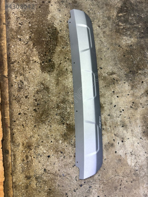 Ford courier ön tampon alt karlık r2x6 17d781 a