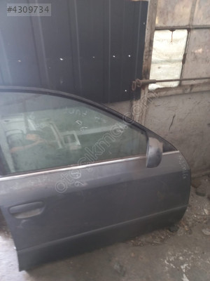 AUDİ A6 SAĞ ÖN KAPI