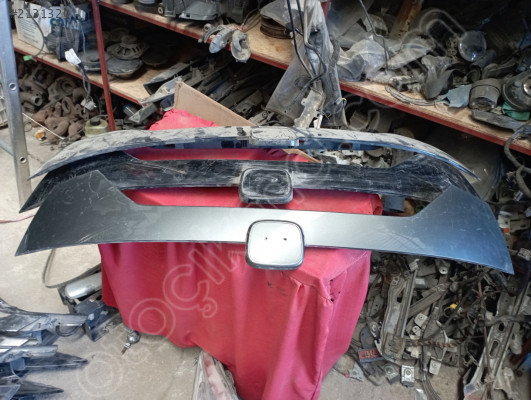 Honda Civic sedan arka bagaj çıtası