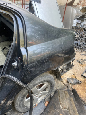 Peugeout 407 Sol Arka Çamurluk