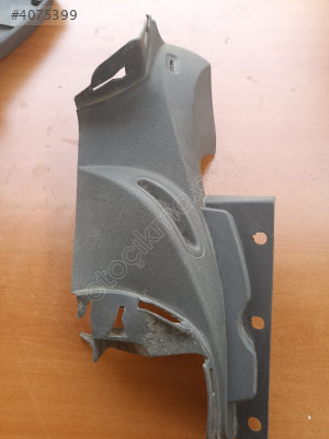 Ford Focus 2 Sol Emniyet Kemeri Üst Kaplama