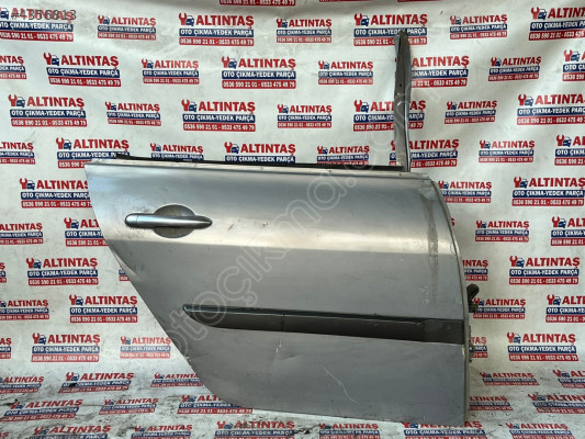 RENAULT SCENİC SAĞ ARKA KAPI