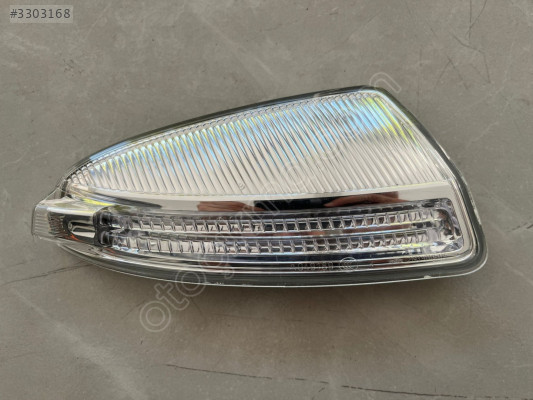 Mercedes Viano W204 Orjinal Sıfır Sağ Ayna Sinyali A2048200821
