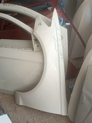 Audi A6 sol çamurluk çıkma