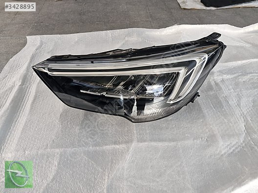 OPEL CROSLAND X ESSENTİAL 2022 SOL FAR LEDLİ YQ00709680 GM