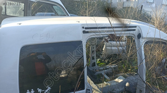 CADDY TAVAN SAĞ ARKA ÇEYREK KAYHANLAR OTO ÇIKMA