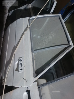 Renault 11 çıkma sol arka kapı
