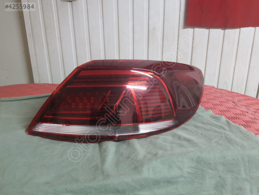 VOLKSWAGEN PASSAT CC SAĞ STOP
