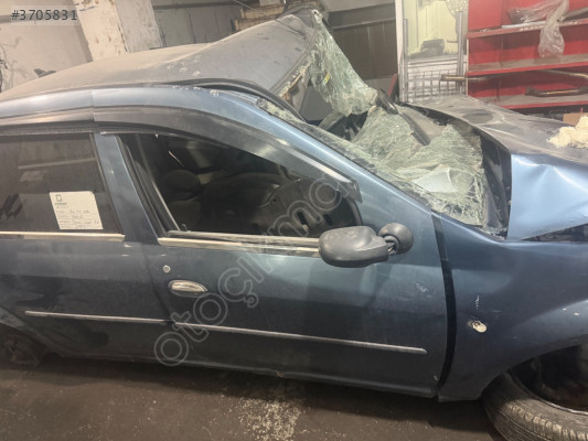 DACİA LOGAN ÇIKMA HATASIZ SAĞ ÖN KAPI