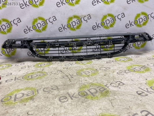 BMW 1 SERİSİ 2010 2015 F20 ÖN IZGARA 51117371737