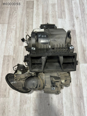 PEUGEOT 301  KALORİFER KUTUSU ÇIKMA ORJİNAL DİJİTAL 9676384580