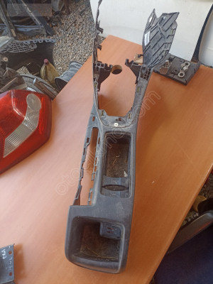 Ford Focus 3 Orta Konsol