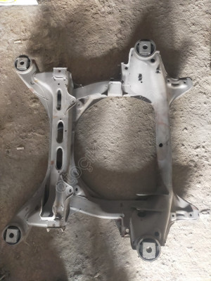 PORSCHE CAYENNE MOTOR TRAVERSİ ALT BEŞİK 7L0499311C