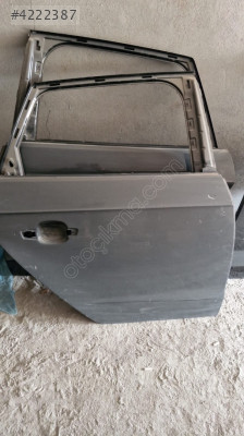 AUDI A3 HB SAĞ ARKA KAPI ORİJİNAL SÖKME HATASIZ