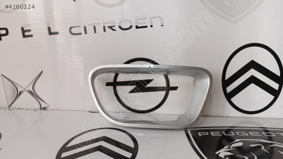 CİTROEN C5 AIRCROSS ALT TAMPON ÇERÇEVESİ 9826722577