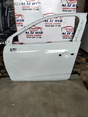 Renault clio 5 sol ön kapı beyaz
