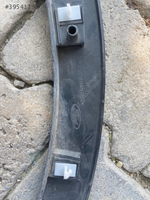 Ford Kuga sol ön çamurluk dodigi