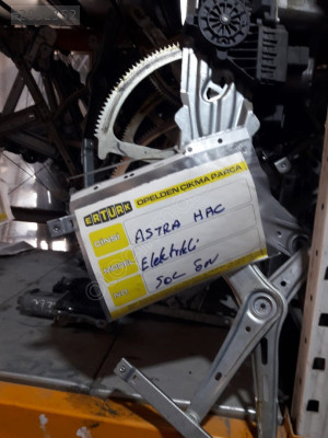 Astra  H sol ön kapı elektirikli kirkosu 2010model