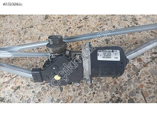 Clio 4 silecek motoru