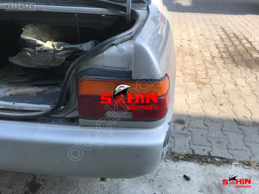 TOYOTA - COROLLA (AE101) / SAĞ ARKA STOP
