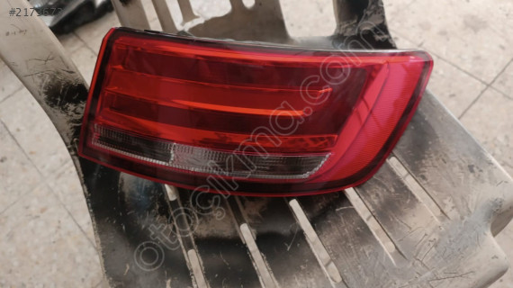Audi A4 sol dış stop çıkma