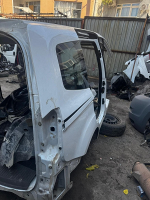 FORD TOURNEO SAĞ ARKA ÇAMURLUK KONUK OTO 05323167897