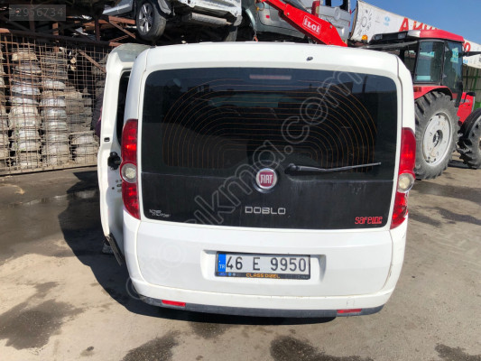 Doblo Bağaj Kapağı